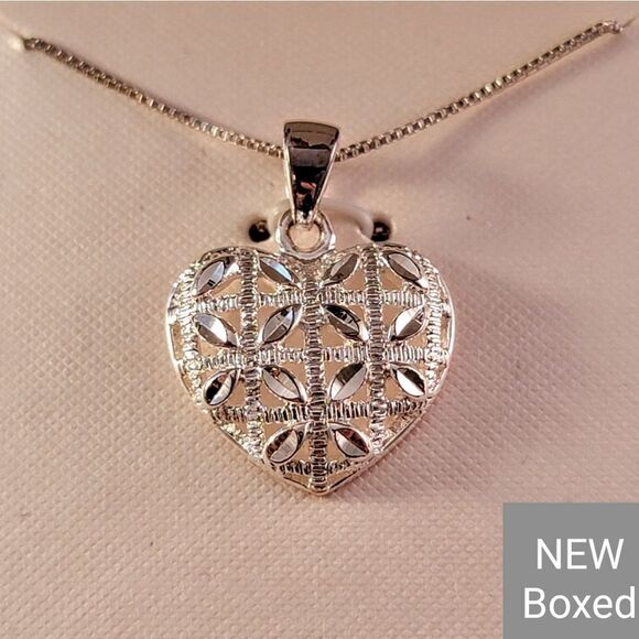 Sterling Openwork Diamond Cut Heart Pendant Necklace - New in Box - Picture 1 of 6